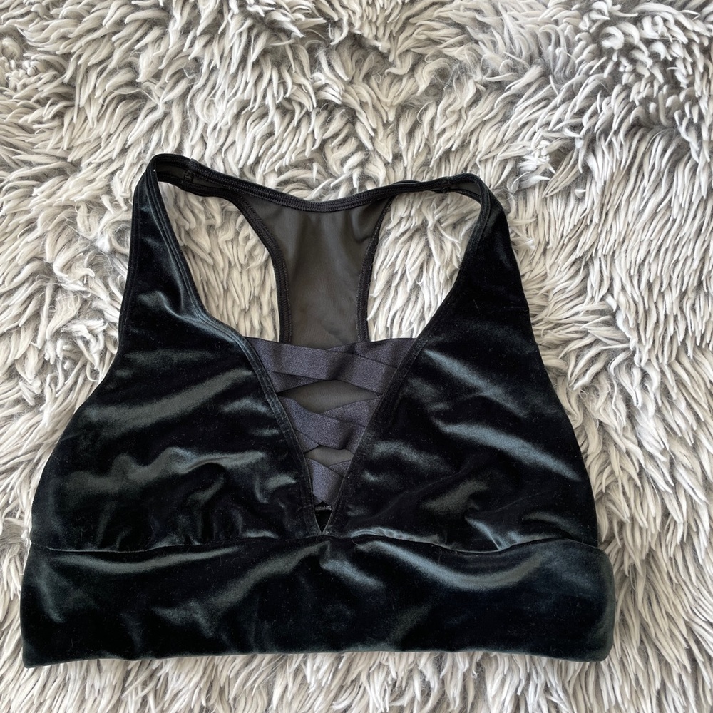 VICTORIA SPORT BRALETTE